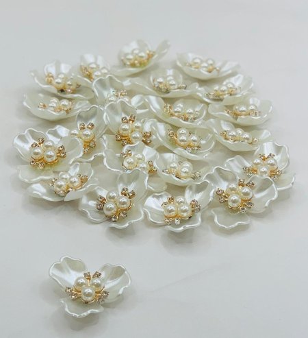 ورد تطريز باللولو